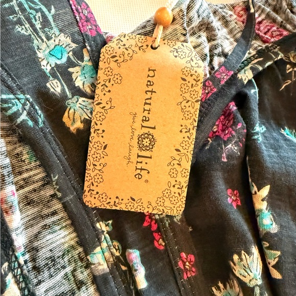 Natural Life Multicolor Floral Top - Picture 2 of 13